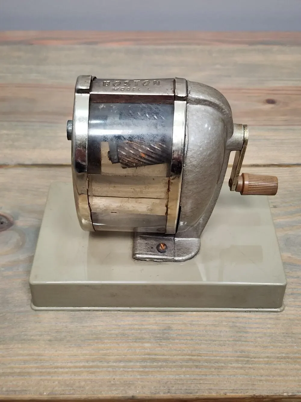 Boston L Model Pencil Sharpener Vintage Model Wall or Desk Mounted Hand Crank